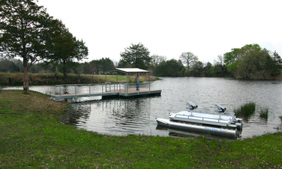 Deluxe floating dock with awning and casting area